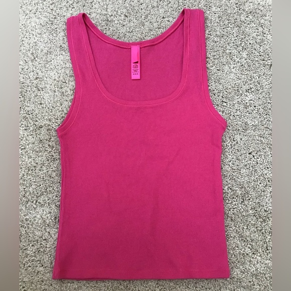SKIMS Cotton Rib Tank | Bright Pink | Size M - Picture 5 of 9
